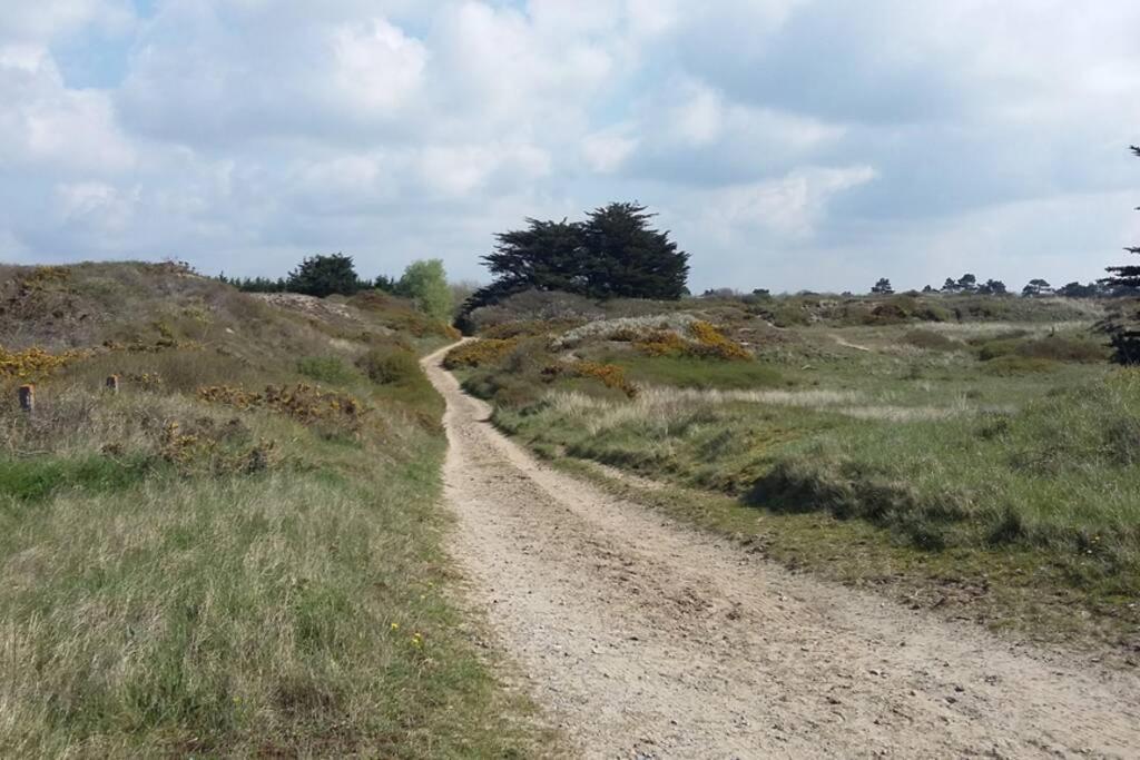 Gite Ouest De La Pointe D'Agon Bagian luar foto