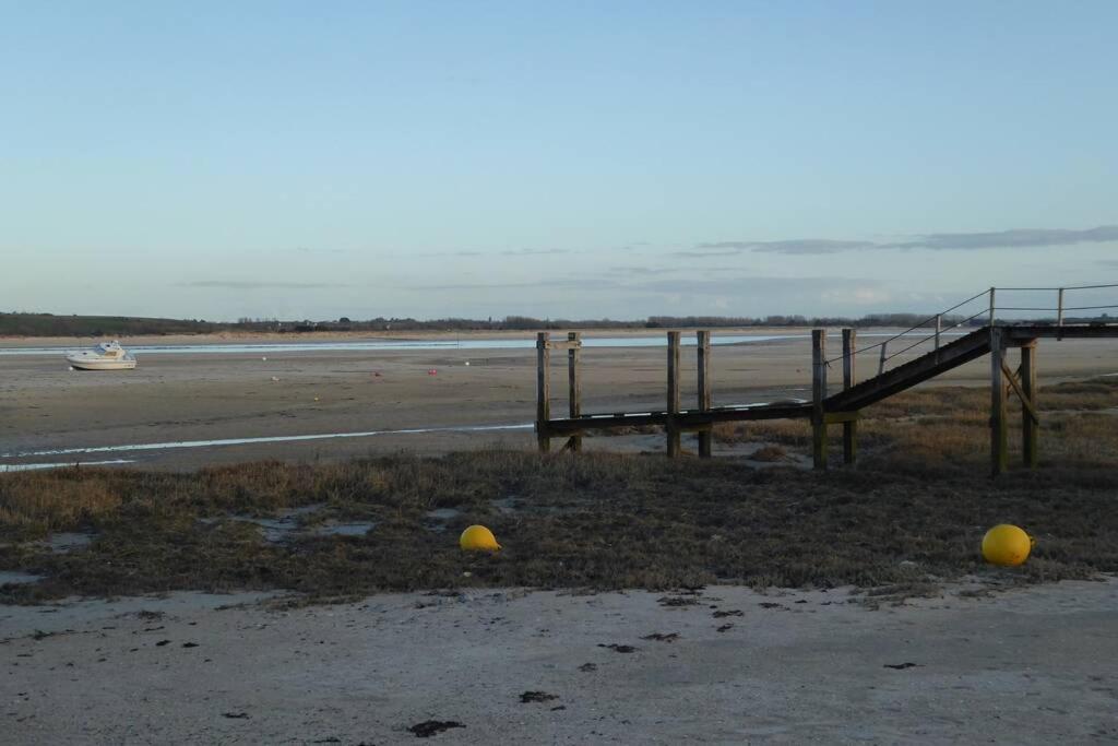 Gite Ouest De La Pointe D'Agon Bagian luar foto