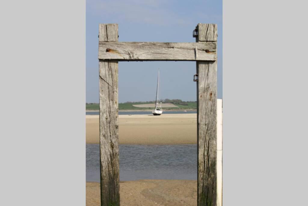 Gite Ouest De La Pointe D'Agon Bagian luar foto