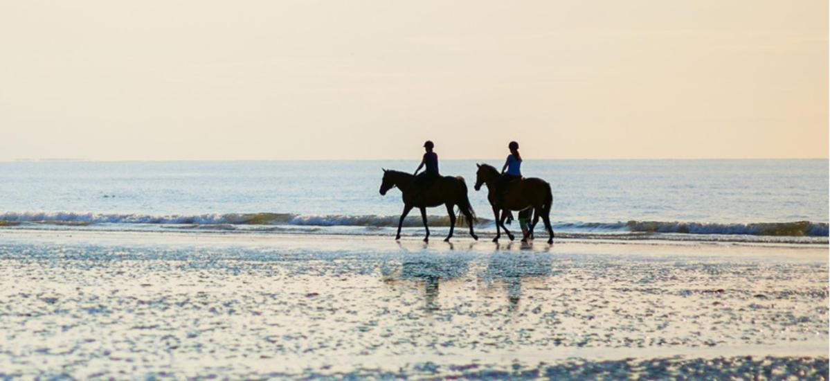 Gite Ouest De La Pointe D'Agon Bagian luar foto